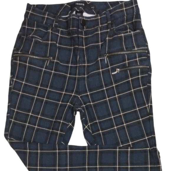 Torrid Cropped Plaid Zipper Embellished Jegging - Picture 2 of 7